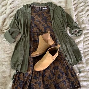 LuLaRoe Dresses - LulaRoe Floral Print Amelia Dress Size SM LuLaRoe Dresses - LulaRoe Floral Print Amelia Dress Size SM